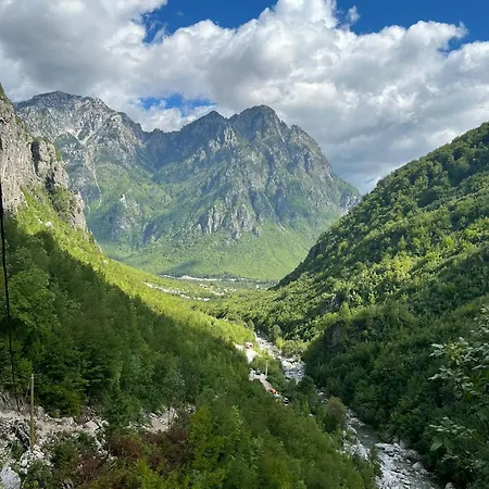 Stomici Nderlysaj