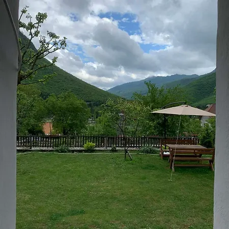 Stomici 3* Nderlysaj