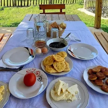 Bed & Breakfast Stomici 3*