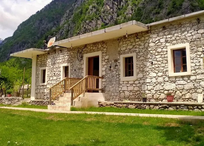 Stomici Nderlysaj