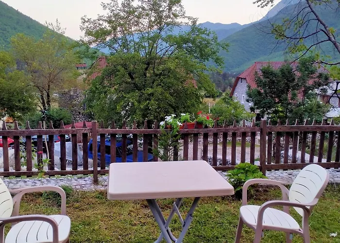 Stomici 3* Nderlysaj