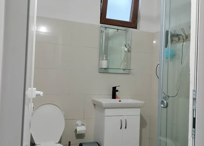 Bed & Breakfast Stomici Nderlysaj