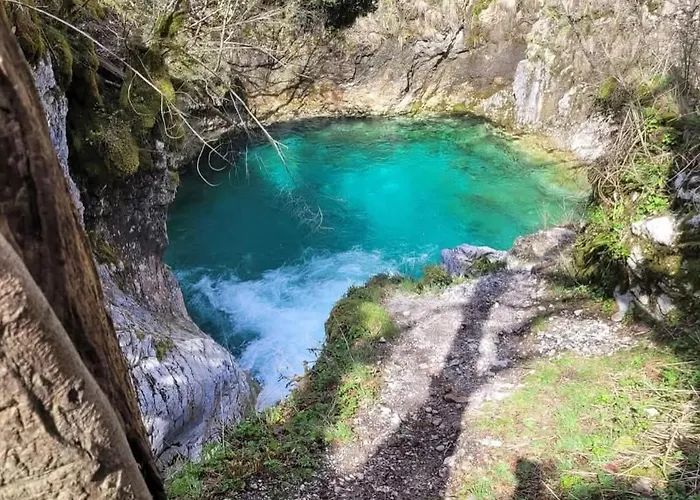 Stomici Bed & Breakfast 3*