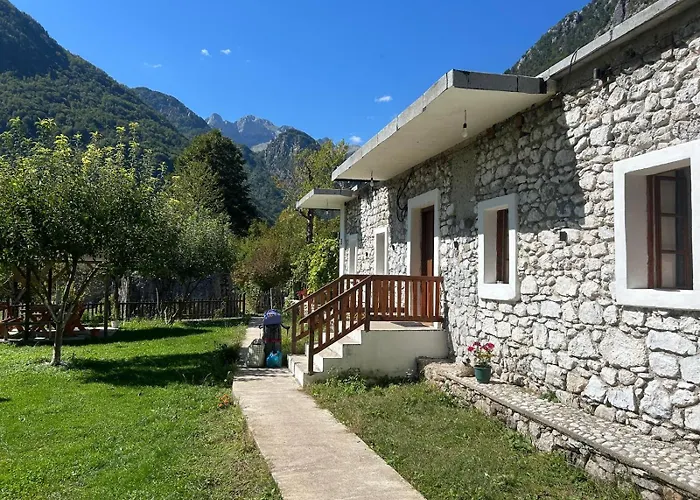 Stomici Bed & Breakfast 3*