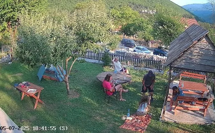 Stomici Bed & Breakfast Nderlysaj