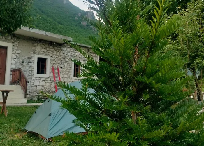 Stomici Bed & Breakfast Nderlysaj