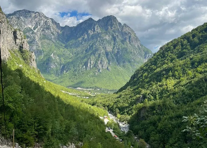 Stomici Nderlysaj